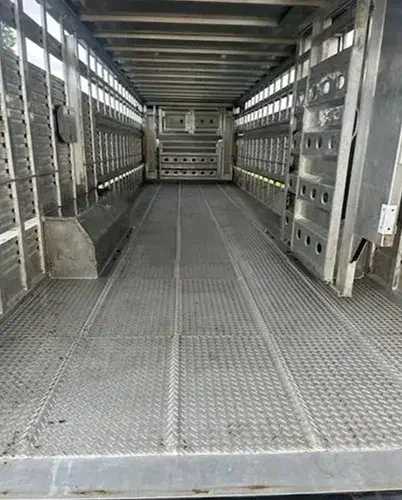 spotless, clean tailer