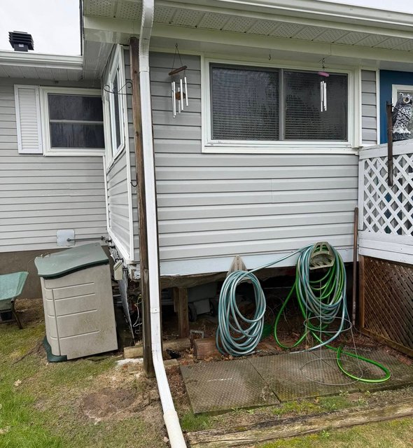 Cornwall pressure washing, clean house
